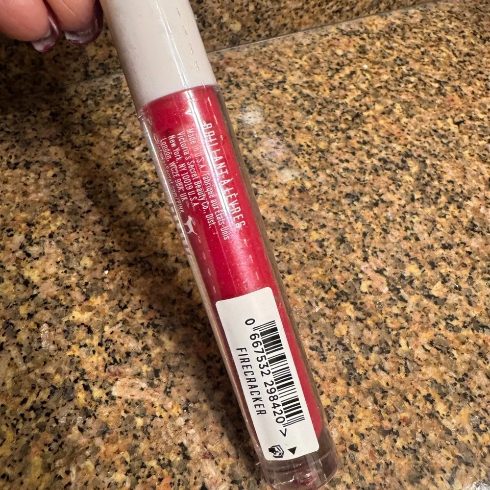 Victoria’s Secret pink firecracker Lip Gloss‎